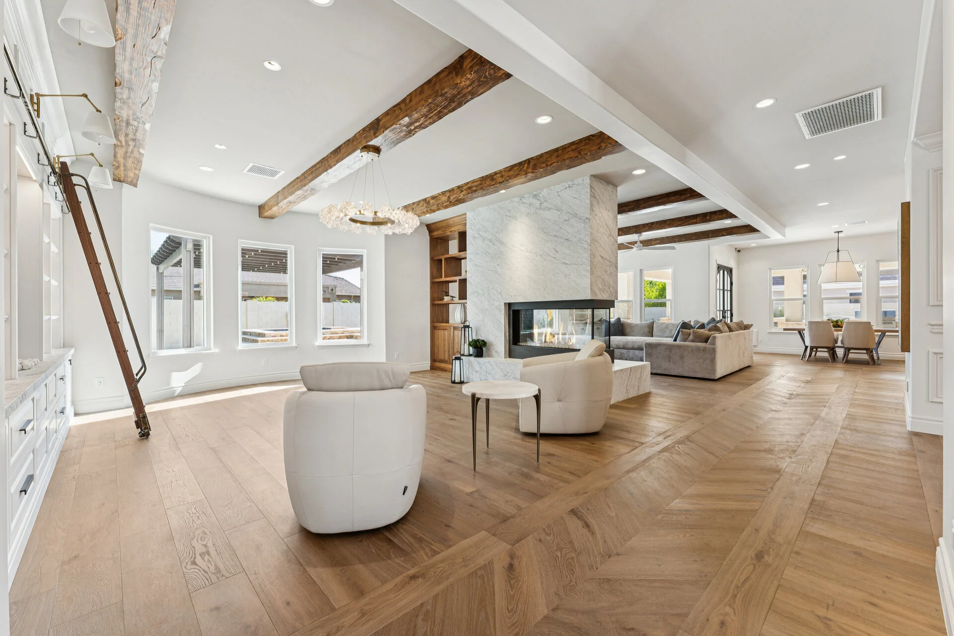 Stunning luxury home photography by Aaron Wells